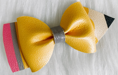 3.5" Pencil Pinch Faux Leather Bow